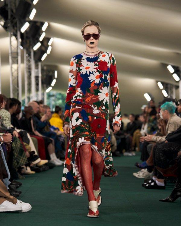 匠⼼呈献 Burberry发布2024夏季系列