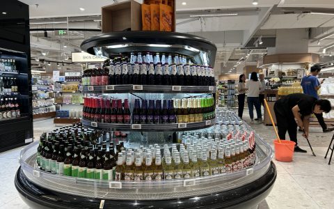 进军高端超市，盒马不敢躺平