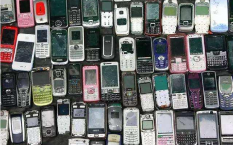 问华为手机是如何从低端走向高端，并成为国货之光的真正原因