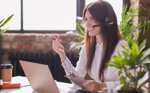 Mastering the Tone-Of-Voice in Customer Service: A Complete Guide