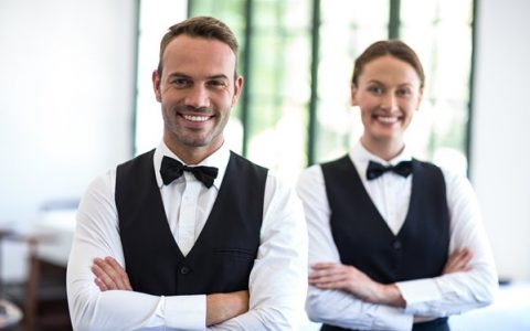 Handling Customer Complaints: Waitstaff’s Essential Guide