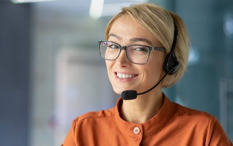 10 Easy Ways to Motivate Your Customer Service Team