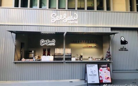 精品咖啡，被9块9逼到角落