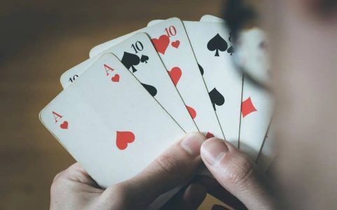 周鸿祎、刘强东都爱的掼蛋，到底什么来路？