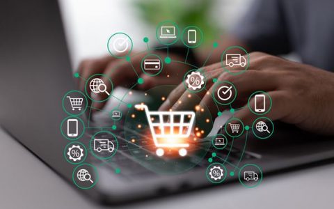 Leveraging Artificial Intelligence and Machine Learning in E-commerce Development