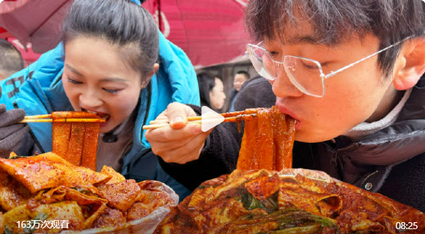 理发店连夜改成麻辣烫，全国吃货“捧花”天水麻辣烫，吃不起可“麻辣贷”