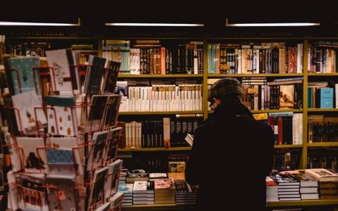 谁在“谋杀”出版社？