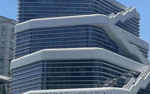 无故公示离职员工信息，霸王茶姬格局为何如此小？