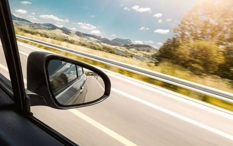 赛力斯25亿“鲸吞”102亿资产，预计上半年扭亏为盈