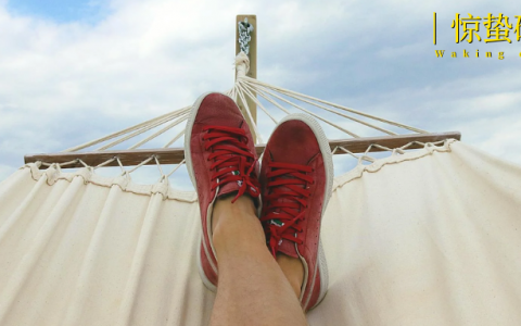 “请三休八”刷爆朋友圈，「自助长假」消费火了